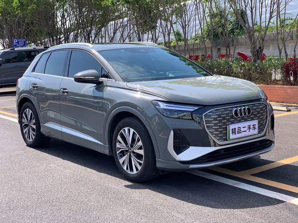 Audi Q4 E-Tron 2024 — фото 3