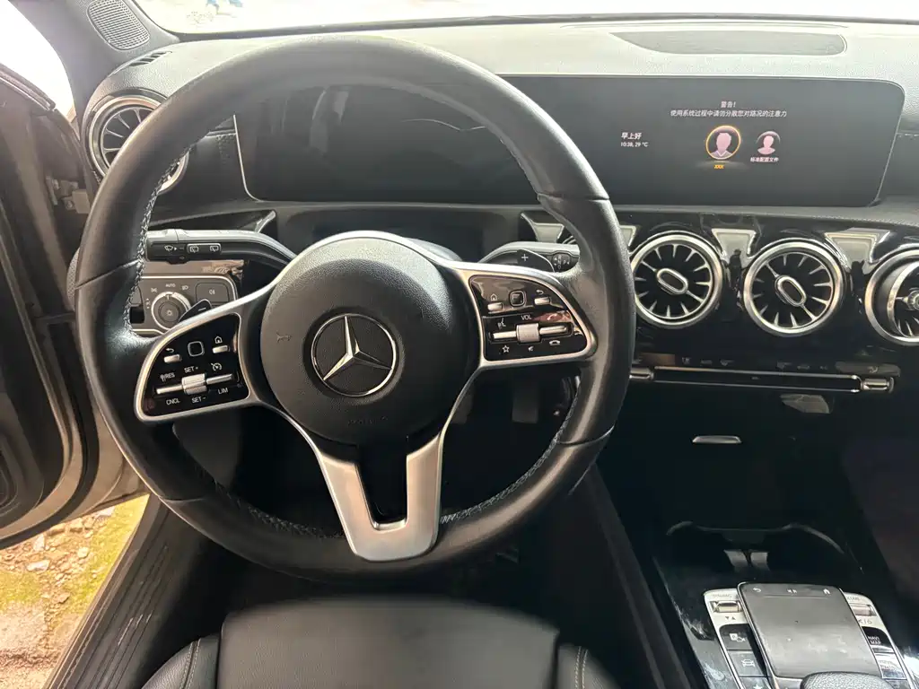 Mercedes-Benz A-Class 2020 — фото 8