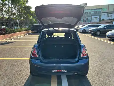 MINI MINI 2011
