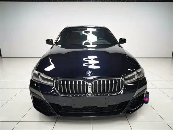 BMW 5 Series 2023