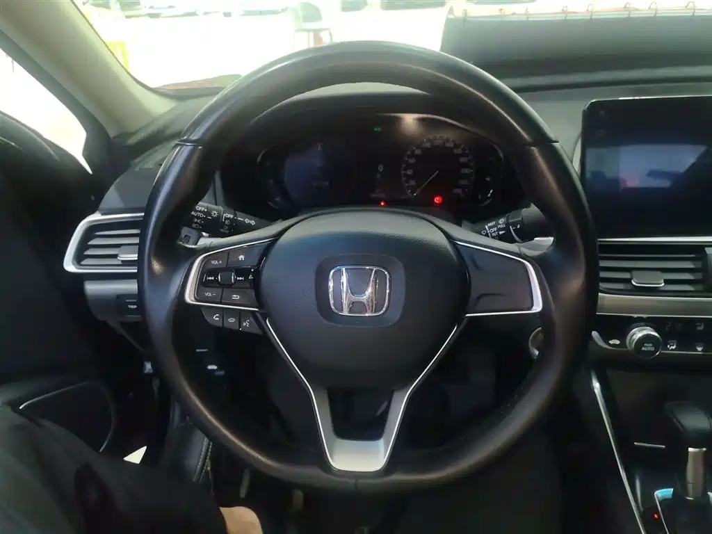 Honda Accord 2022 — фото 3