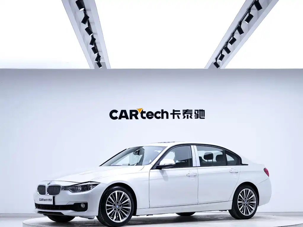 BMW 3 Series 2019 — фото 1