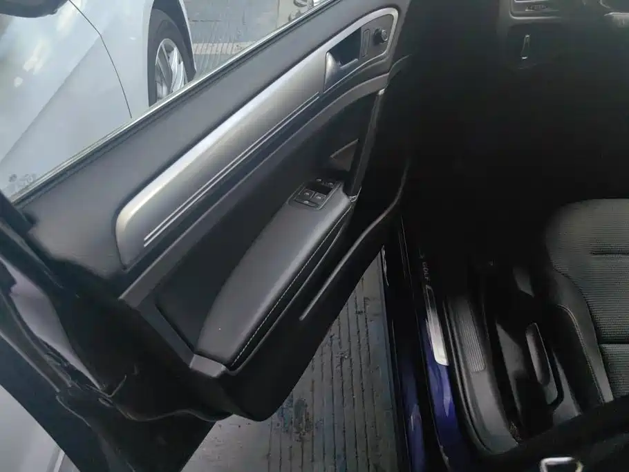 Volkswagen Golf 2020