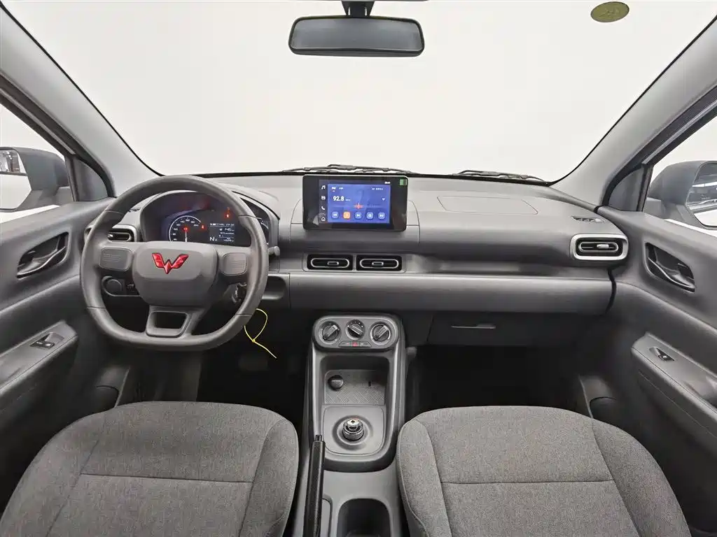 Wuling Hongguang New Energy 2024