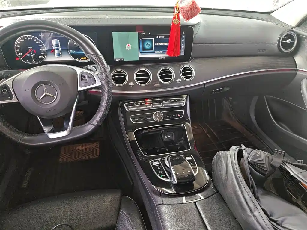 Mercedes-Benz E-Class 2016 — фото 9