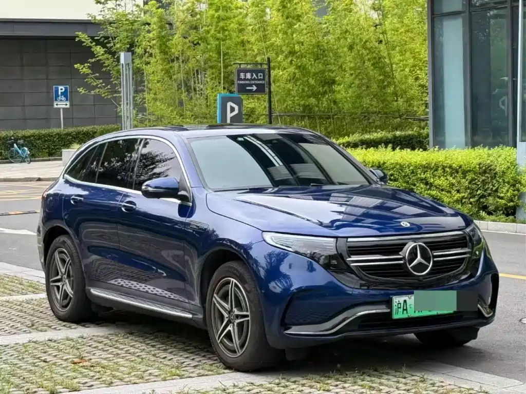 Mercedes-Benz EQC 2021 — фото 8
