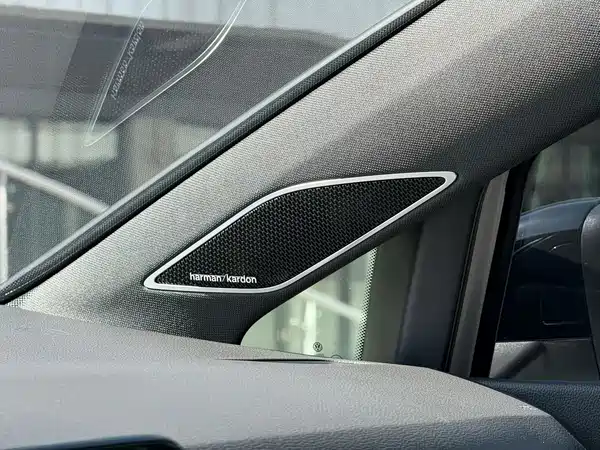 Volkswagen Golf GTI 2024