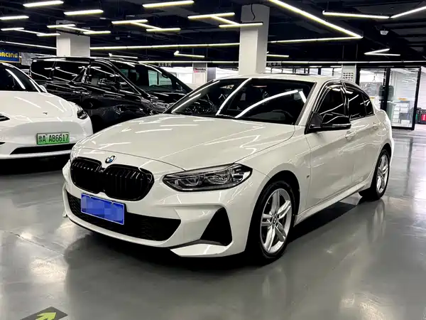 BMW 1 Series 2023