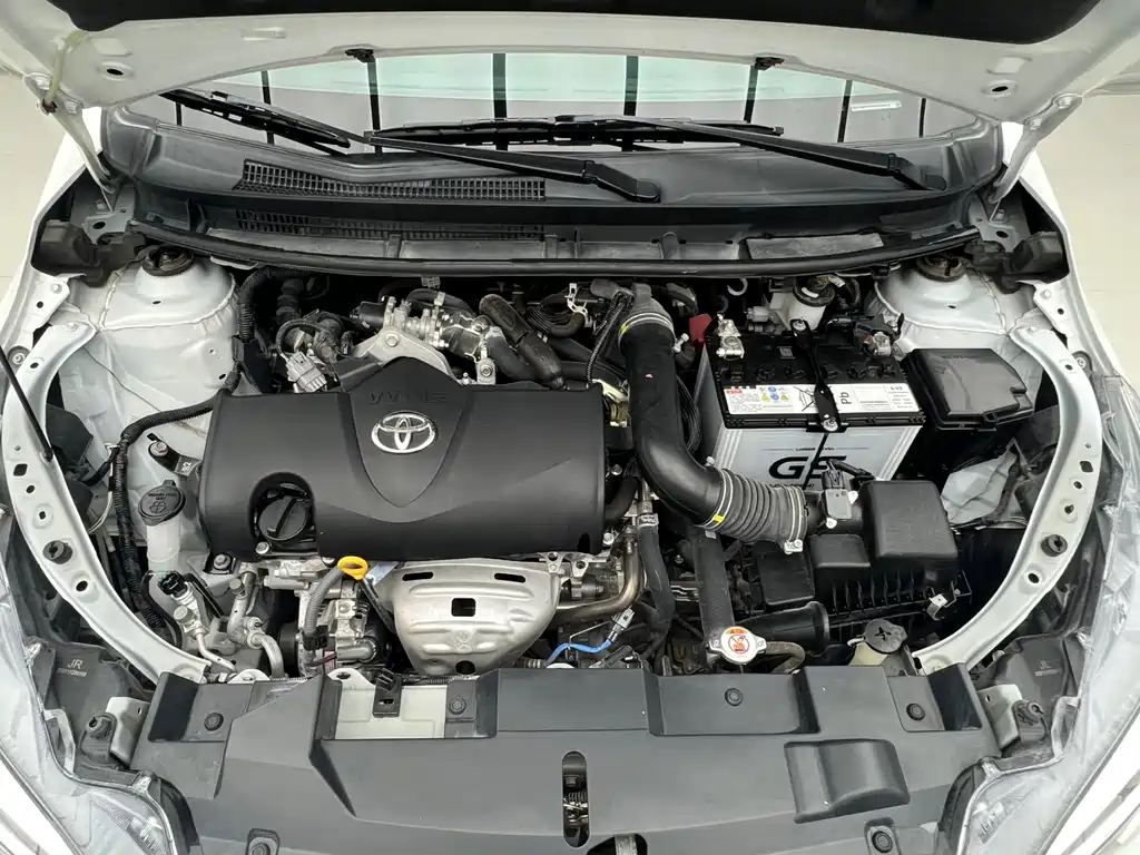 Toyota Yaris L 2021 — фото 19