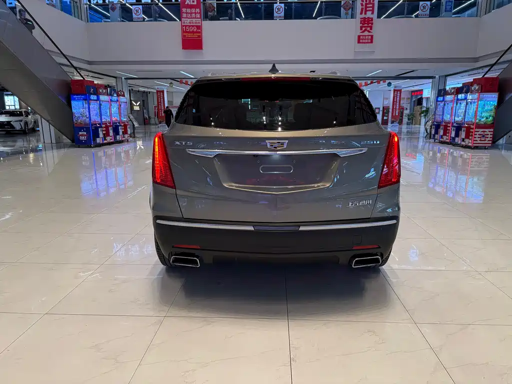 Cadillac XT5 2019 — фото 4