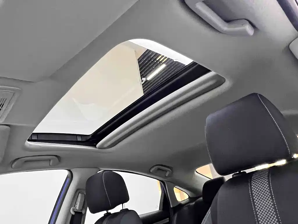 Honda Civic 2022 — фото 10