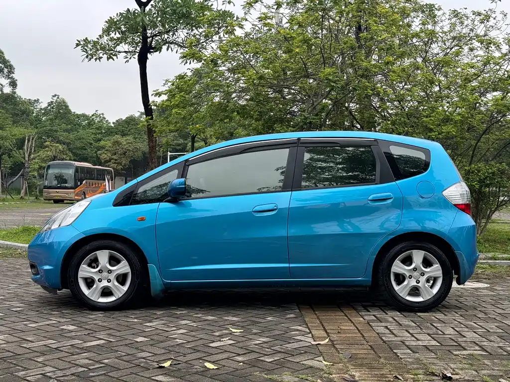 Honda Fit 2009 — фото 4