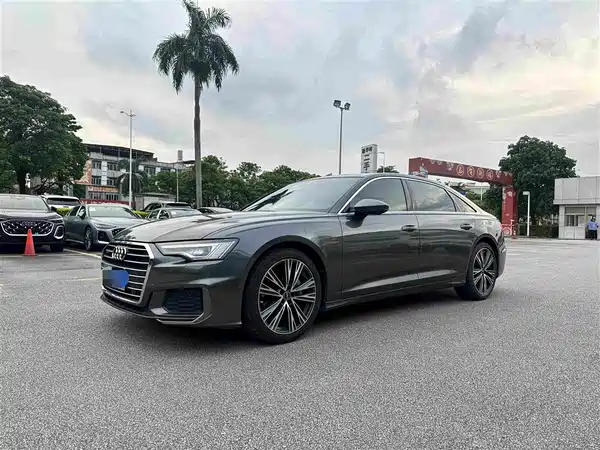 Audi A6L 2022
