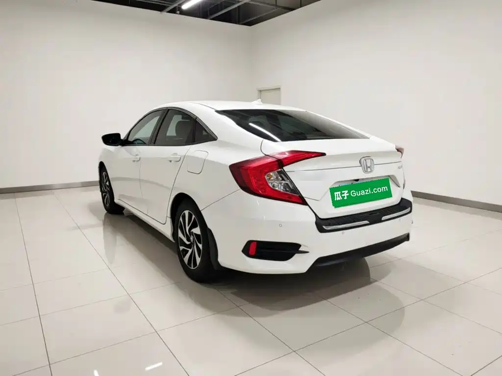 Honda Civic 2016 — фото 4
