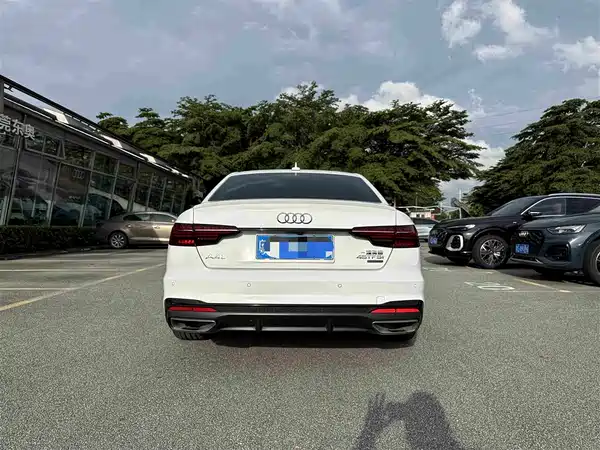 Audi A4L 2023