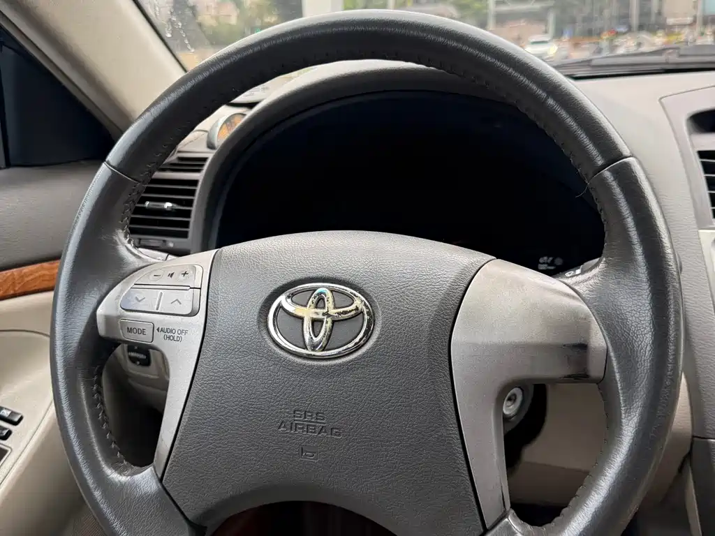 Toyota Camry 2009 — фото 16