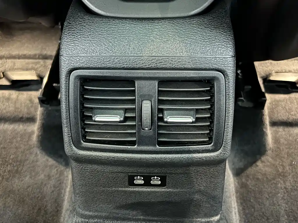 BMW X1 2021 — фото 13