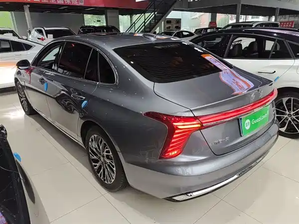 Hongqi H5 2023