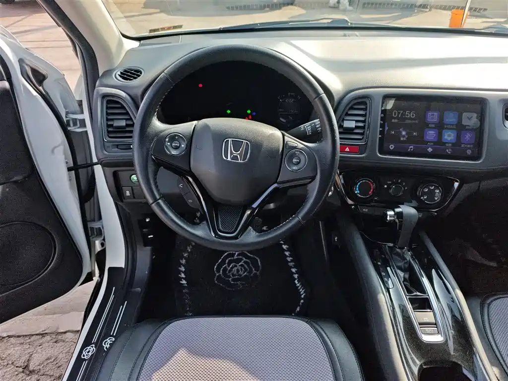 Honda Vezel 2018 — фото 7