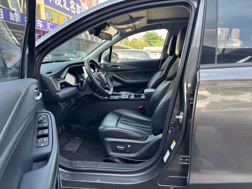 GAC Motor Trumpchi GS4 2022 — фото 10