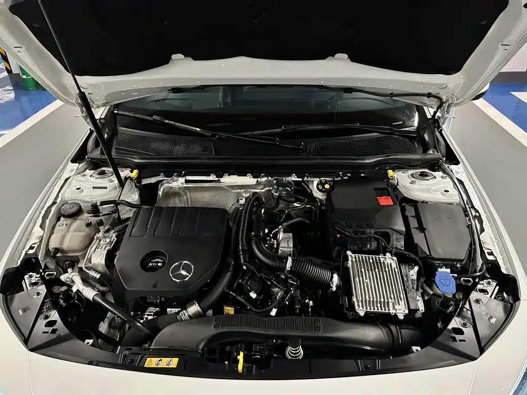 Mercedes-Benz A-Class 2023 — фото 19