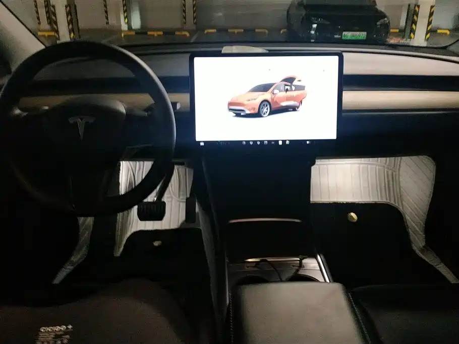 Tesla Model Y 2023 — фото 12