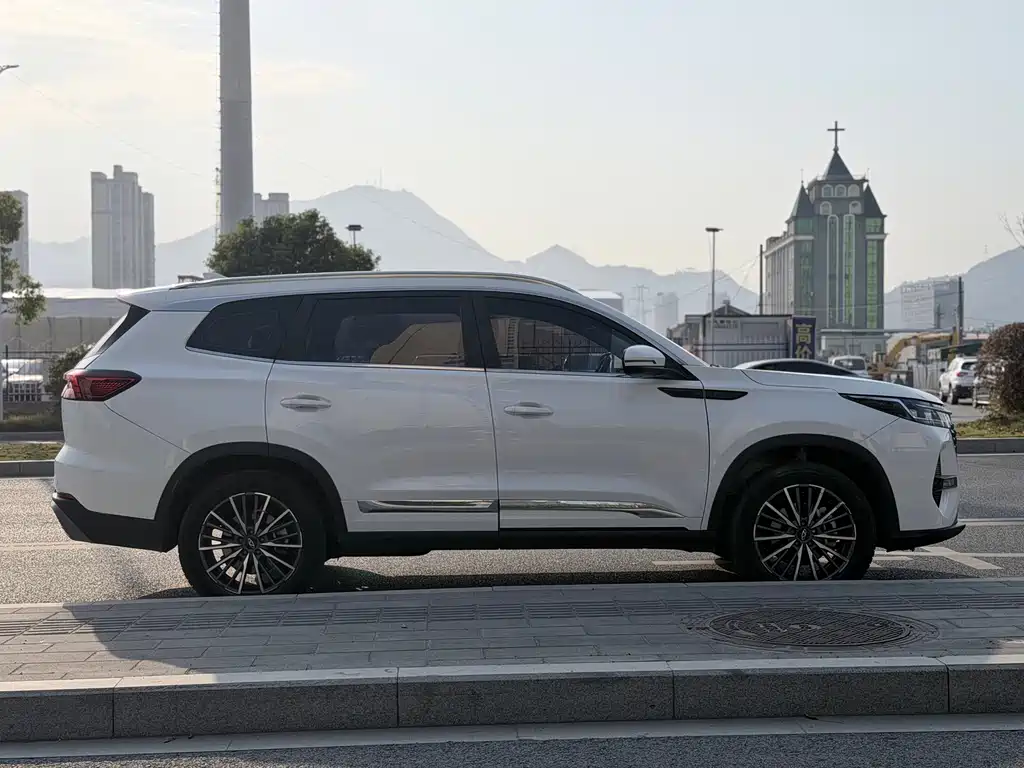 Chery Tiggo 8 PRO 2023 — фото 17