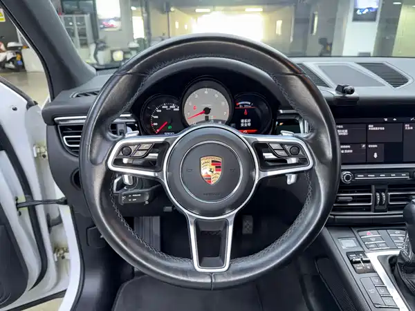 Porsche Macan 2018