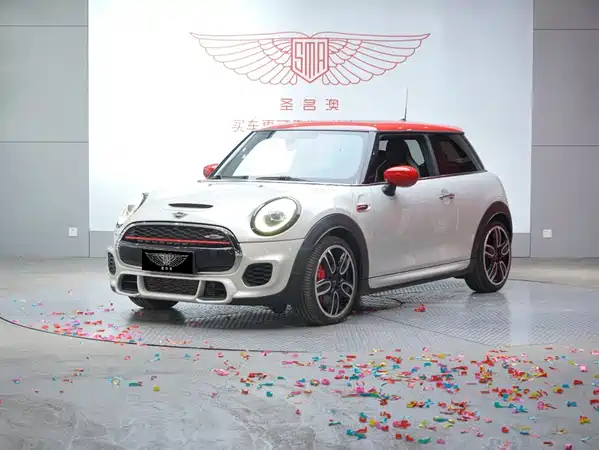 MINI JCW 2021