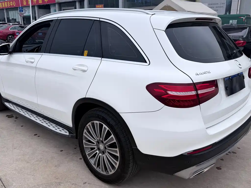 Mercedes-Benz GLC 2016 — фото 9