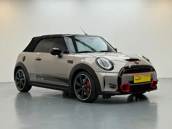 MINI MINI 2023