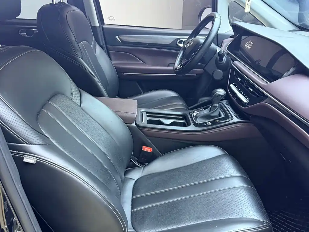 GAC Trumpchi M6 2022 — фото 12