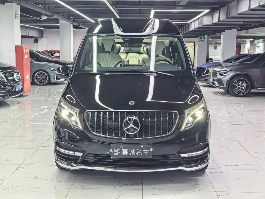 Mercedes-Benz V-Class 2022 — фото 2