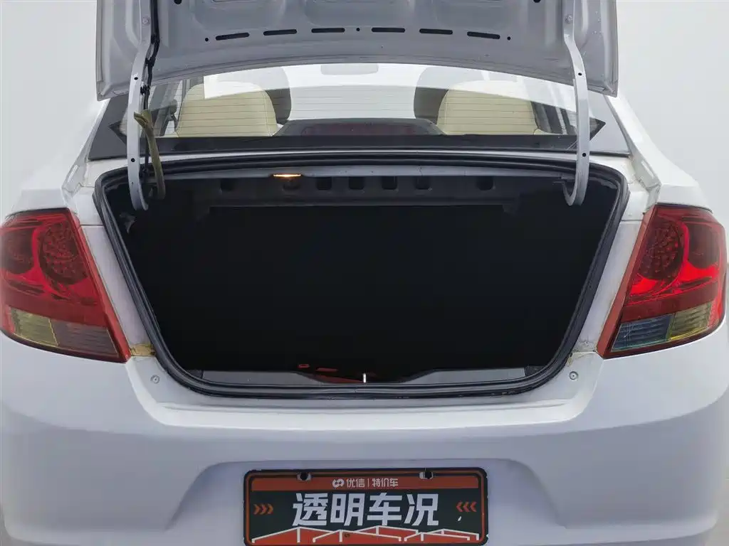Chevrolet Sail 2014 — фото 16