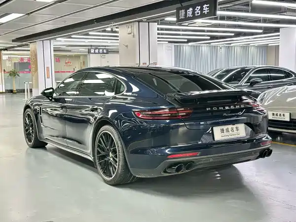 Porsche Panamera 2017