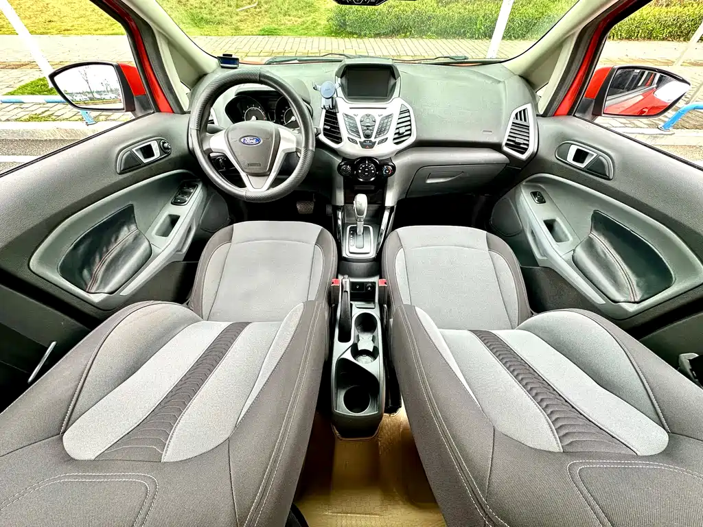 Ford Ecosport 2013 — фото 31