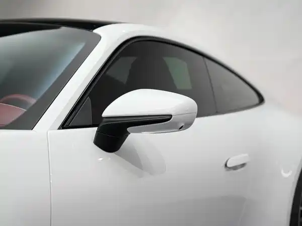 Porsche 911 2023