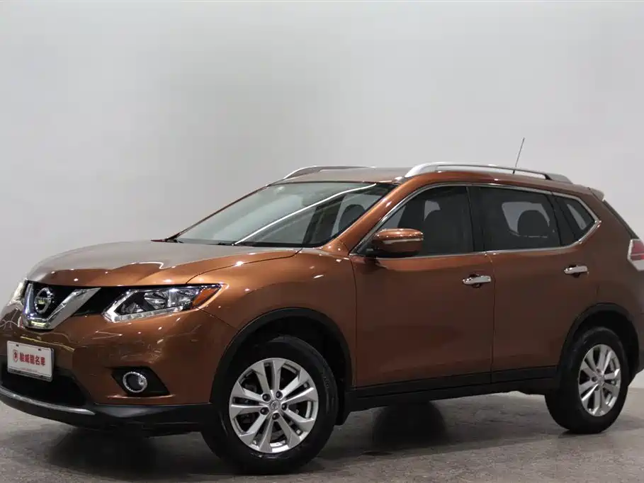 Nissan X-Trail 2015 — фото 1