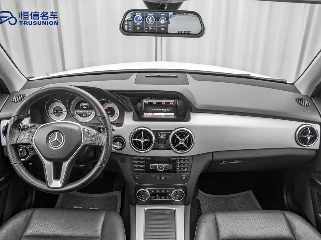Mercedes-Benz GLK-Class 2017 — фото 13