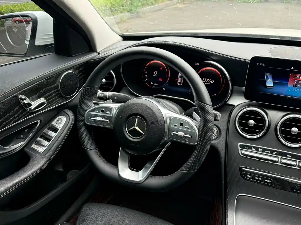 Mercedes-Benz C-Class 2020 — фото 4