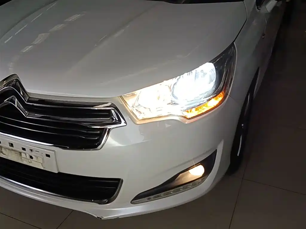 Citroen C4L 2015 — фото 24