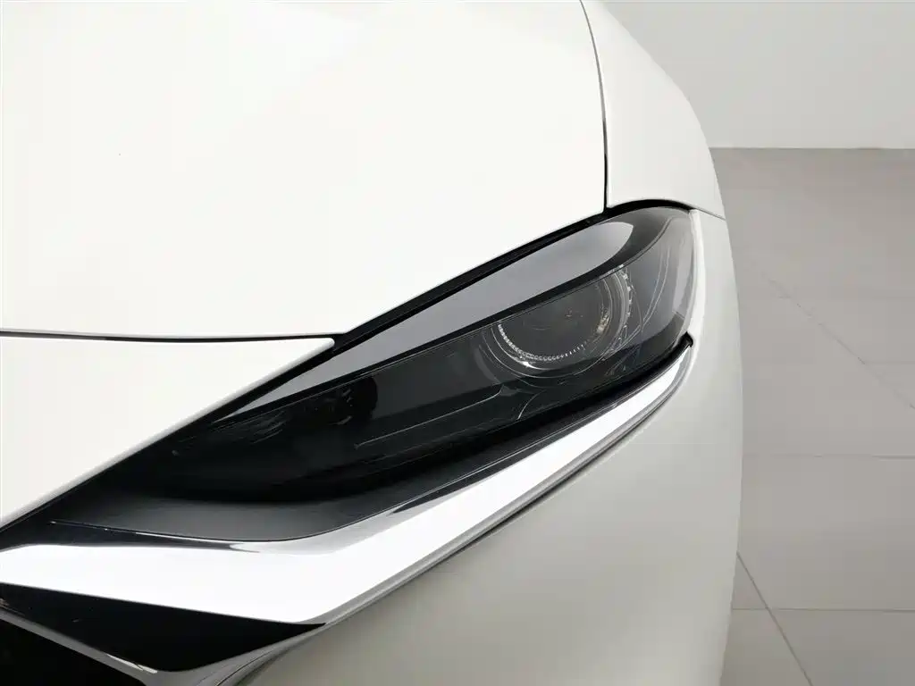Mazda CX-4 2020