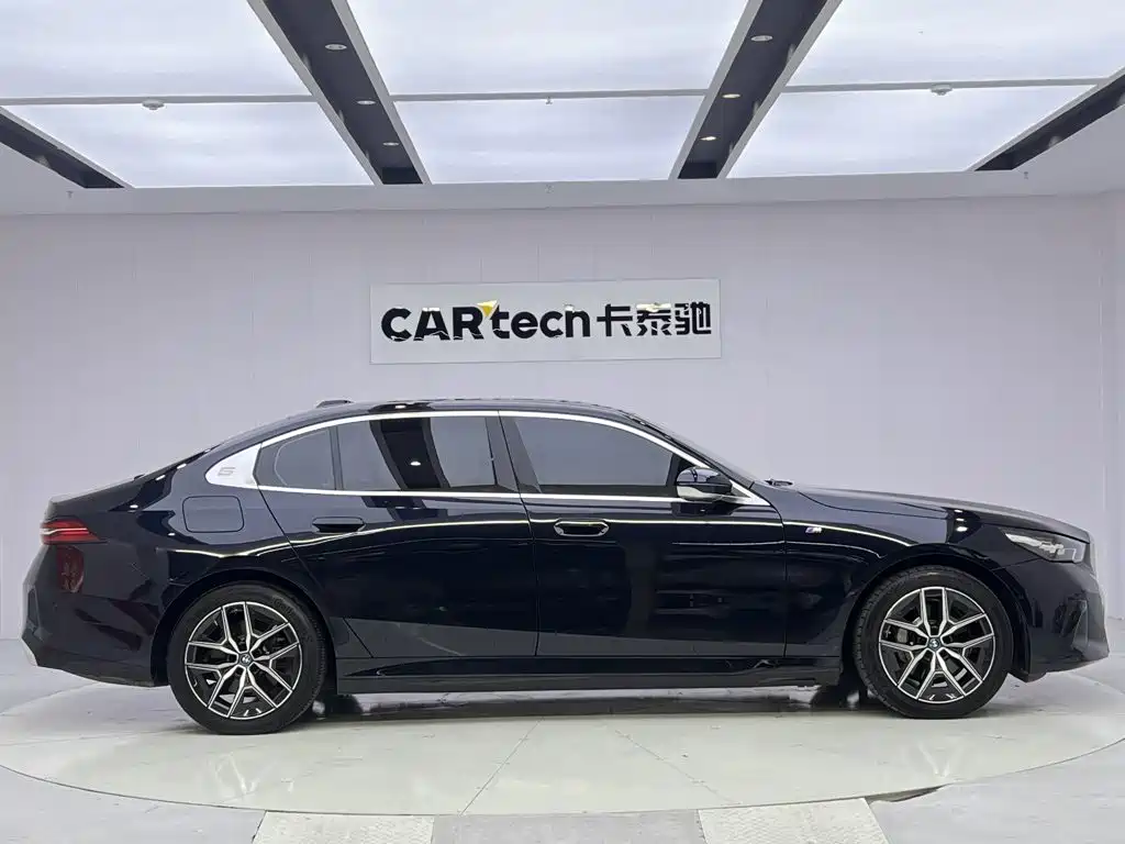 BMW i5 2024 — фото 4