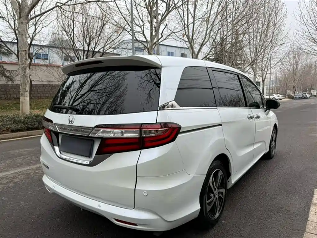Honda Odyssey 2019 — фото 22
