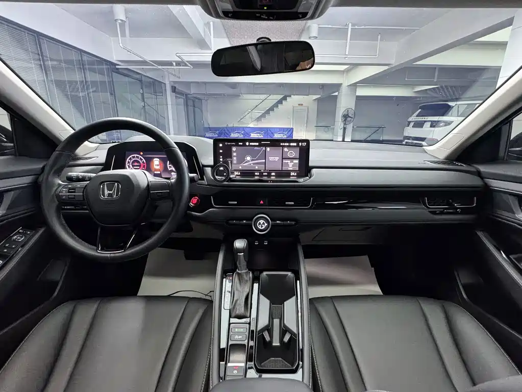 Honda Inspire 2025 — фото 10