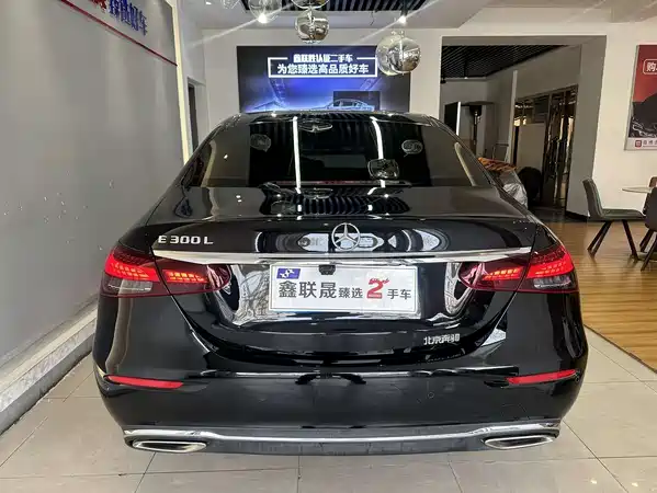 Mercedes-Benz E-Class 2022