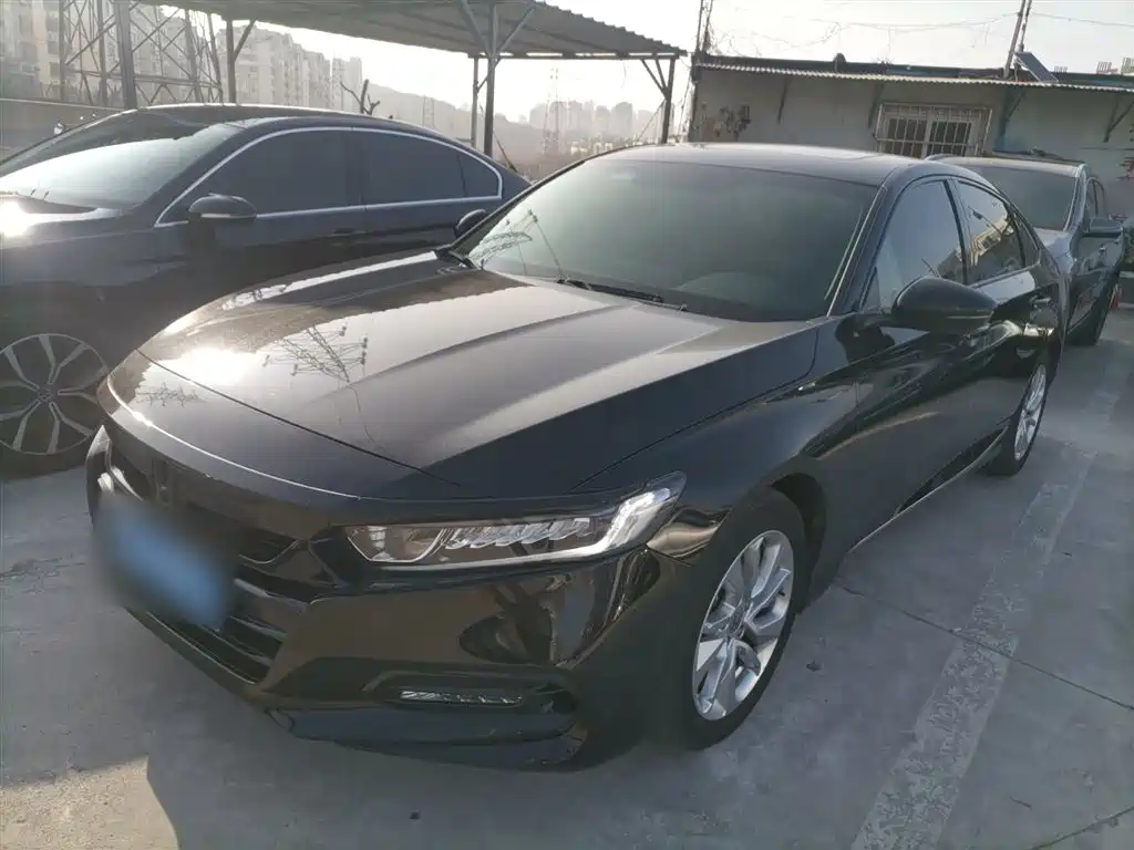 Honda Accord 2021 — фото 1