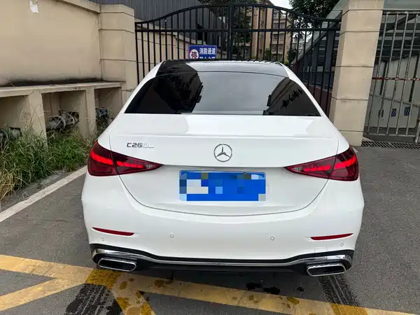 Mercedes-Benz C-Class 2024