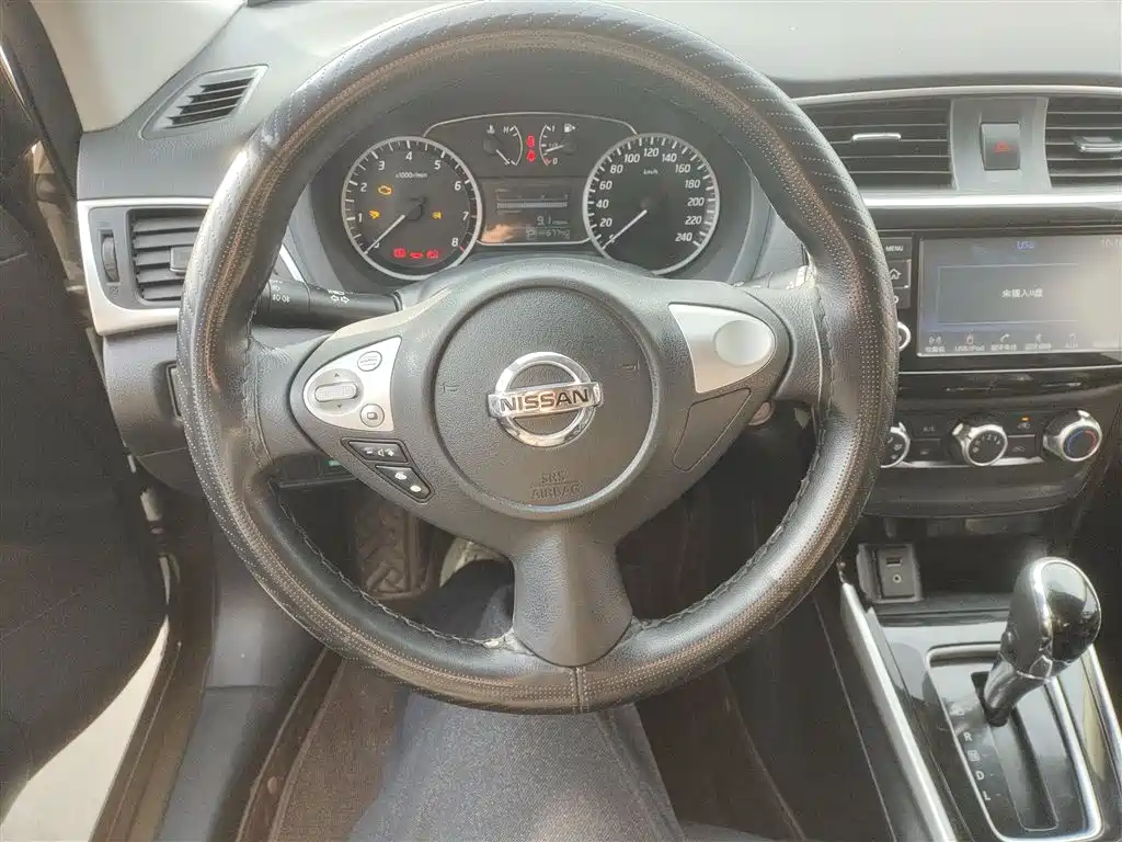 Nissan Sylphy 2018 — фото 11