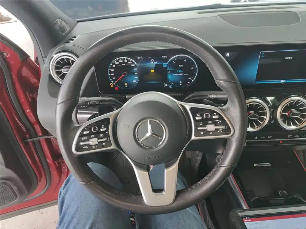 Mercedes-Benz GLA 2021 — фото 11